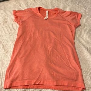 Like New Lululemon Swiftly Tech Short Sleeve